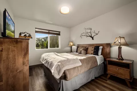 Bedroom - 134 Inspiration Loop, Whitefish, MT 59937 photo 7 of 9
