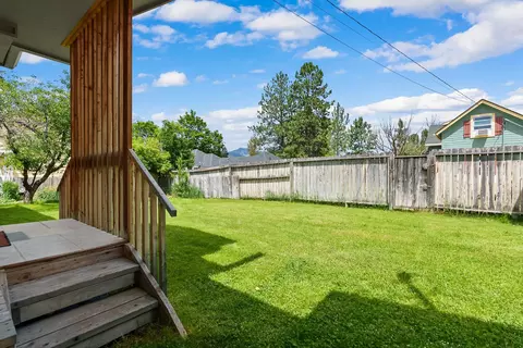 Exterior - 102 Geneva Ave, Hamilton, MT 59840 photo 4 of 11