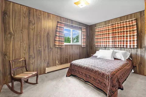 Bedroom - 102 Geneva Ave, Hamilton, MT 59840 photo 6 of 6