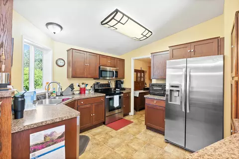 Kitchen - 41088 Double Tree Ln, Polson, MT 59860 photo 2 of 2