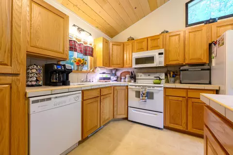 Kitchen - 700 Pomeroy Trl, Eureka, MT 59917 photo 5 of 5
