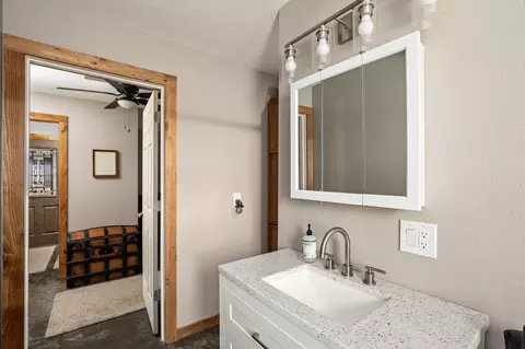 Bath - 20 Kamloops Rd, Power, MT 59468 photo 2 of 3