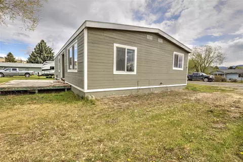 107 S Flaherty St, Boulder, MT 59632