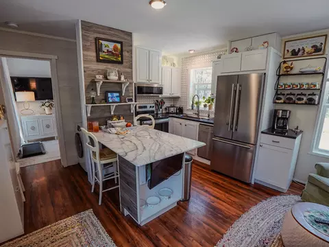 Kitchen - 558 Bald Rock Rd, Kalispell, MT 59901 photo 1 of 2