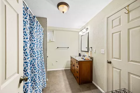 Bath - 599 Dome Mountain Ave, Libby, MT 59923 photo 2 of 2