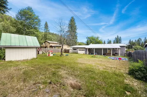 Exterior - 599 Dome Mountain Ave, Libby, MT 59923 photo 3 of 5