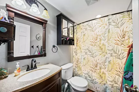 Bath - 599 Dome Mountain Ave, Libby, MT 59923 photo 1 of 2
