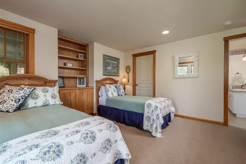 Bedroom - 207 Eagle Dr, Polson, MT 59860 photo 6 of 8