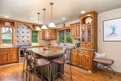 Kitchen - 207 Eagle Dr, Polson, MT 59860 photo 2 of 5