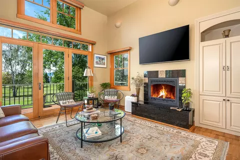 Living - 207 Eagle Dr, Polson, MT 59860 photo 2 of 4