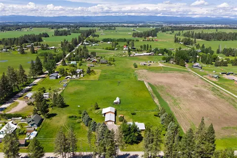 2232 Middle Rd, Columbia Falls, MT 59912