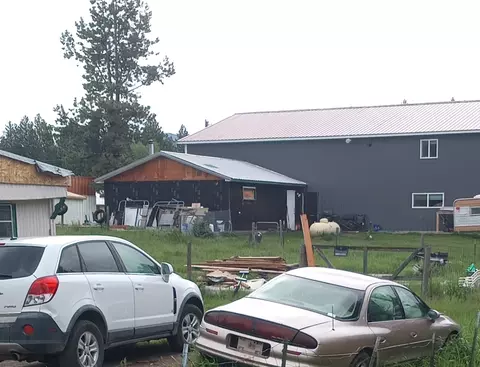 933 N 2nd St, Lincoln, MT 59639