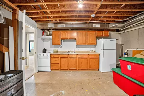 Kitchen - 332 Stillwater Loop, Kalispell, MT 59901 photo 5 of 5
