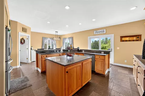 Kitchen - 332 Stillwater Loop, Kalispell, MT 59901 photo 2 of 5