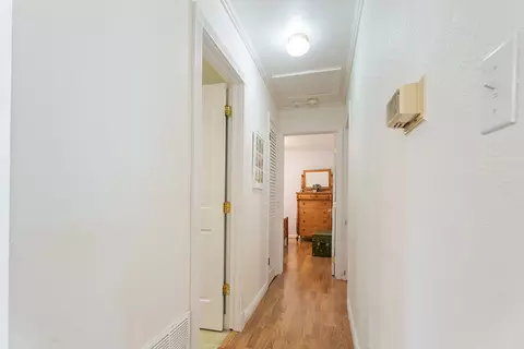Entry Way - 907 Birch St, Helena, MT 59601 photo 1 of 4
