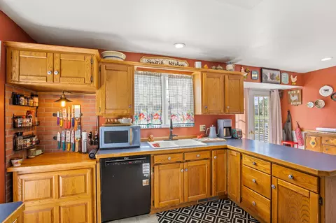 Kitchen - 115 Sequist St, Simms, MT 59477 photo 3 of 3