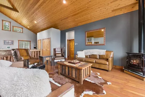 Living - 302 Aspen Glen Rd, Eureka, MT 59917 photo 2 of 8