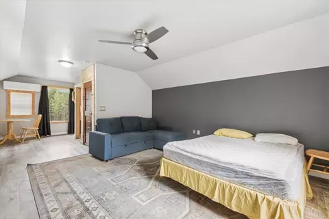 Bedroom - 302 Aspen Glen Rd, Eureka, MT 59917 photo 13 of 14