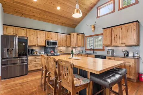 Kitchen - 302 Aspen Glen Rd, Eureka, MT 59917 photo 4 of 5