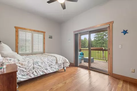 Bedroom - 302 Aspen Glen Rd, Eureka, MT 59917 photo 4 of 14