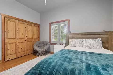 Bedroom - 302 Aspen Glen Rd, Eureka, MT 59917 photo 7 of 14
