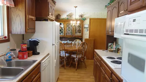 Kitchen - 481 Indian Head Rd, Libby, MT 59923 photo 2 of 2