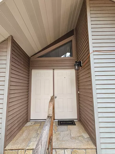 Entry Way - 250 Sunnyside Dr, Libby, MT 59923 photo 2 of 2