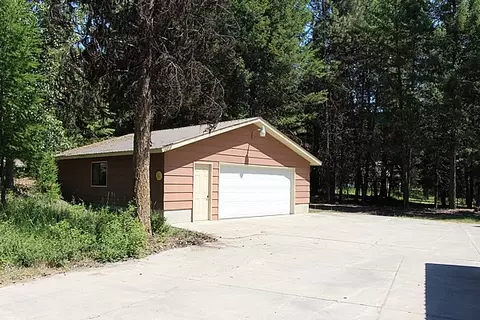 Exterior - 250 Sunnyside Dr, Libby, MT 59923 photo 2 of 8