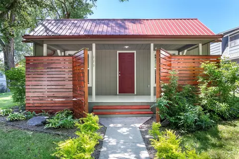 111 6th Ave W, Polson, MT 59860