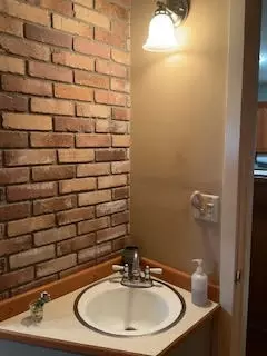 Bath - 844 3rd Ave E, Kalispell, MT 59901 photo 2 of 3
