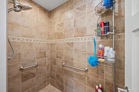 Bath - 317 E Stanton St, Plains, MT 59859 photo 3 of 5
