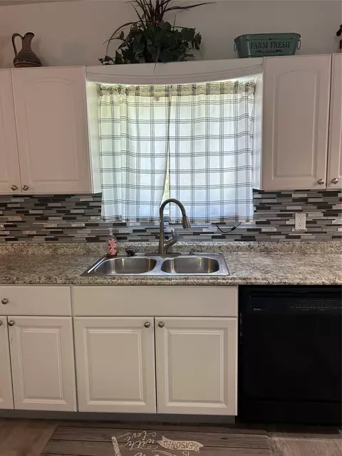 Kitchen - 617 21st St NE, Black Eagle, MT 59414 photo 3 of 4
