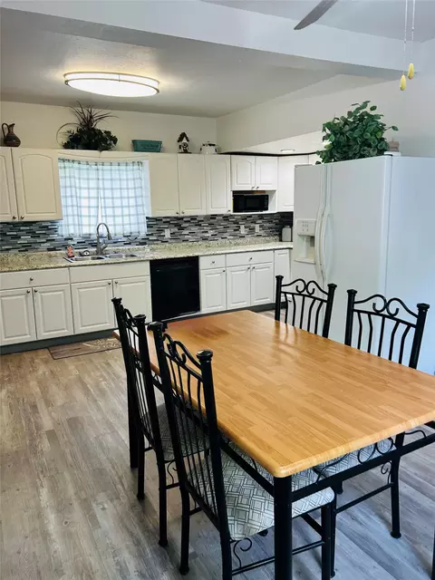 Kitchen - 617 21st St NE, Black Eagle, MT 59414 photo 4 of 4
