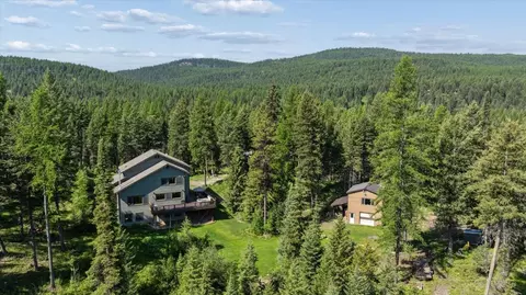 901 Twin Lakes Rd, Whitefish, MT 59937