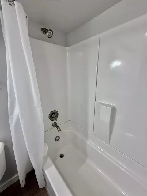 Bath - 506 1st Ave E #ABC, Eureka, MT 59917 photo 5 of 6