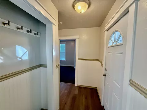 Entry Way - 506 1st Ave E #ABC, Eureka, MT 59917 photo 2 of 6