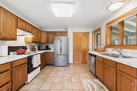 Kitchen - 201 Mallard Loop, Whitefish, MT 59937 photo 2 of 4