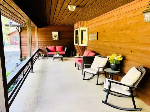 Exterior - 900 Riverside Rd, Kalispell, MT 59901 photo 1 of 9