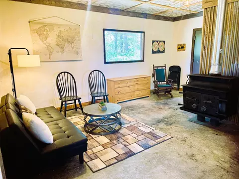 Living - 900 Riverside Rd, Kalispell, MT 59901 photo 4 of 5