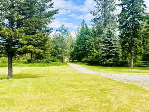 Exterior - 900 Riverside Rd, Kalispell, MT 59901 photo 7 of 9