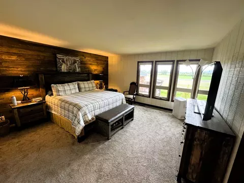 Bedroom - 900 Riverside Rd, Kalispell, MT 59901 photo 1 of 4