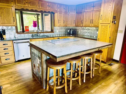 Kitchen - 900 Riverside Rd, Kalispell, MT 59901 photo 1 of 1