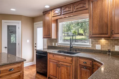 Kitchen - 13 Big Dipper Dr, Clancy, MT 59634 photo 2 of 9