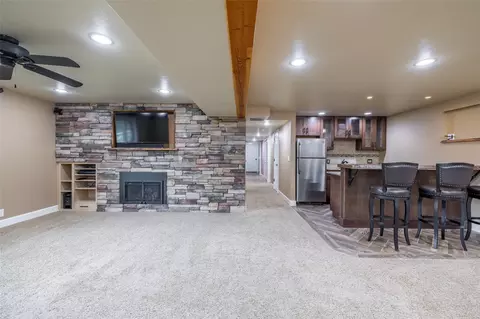 Living - 13 Big Dipper Dr, Clancy, MT 59634 photo 6 of 9