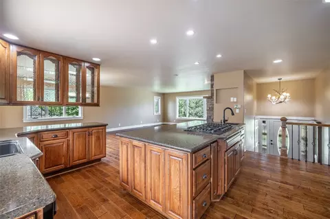 Kitchen - 13 Big Dipper Dr, Clancy, MT 59634 photo 8 of 9