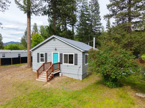 211 Autumn Rd, Libby, MT 59923