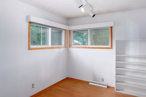 Bedroom - 33 Avenue B, Libby, MT 59923 photo 3 of 7