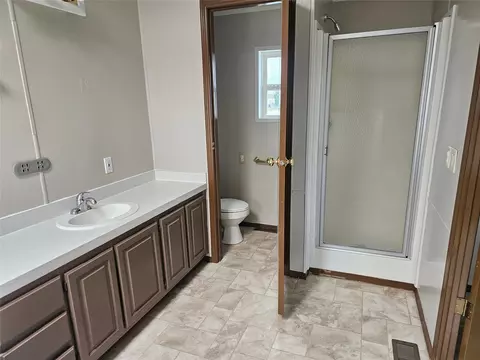 Bath - 1801 Butte Ave, Black Eagle, MT 59414 photo 3 of 3