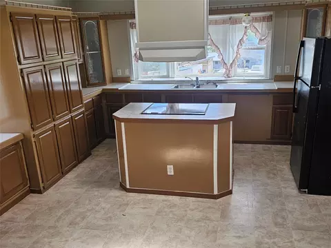 Kitchen - 1801 Butte Ave, Black Eagle, MT 59414 photo 1 of 2