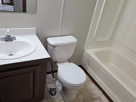 Bath - 1801 Butte Ave, Black Eagle, MT 59414 photo 1 of 3